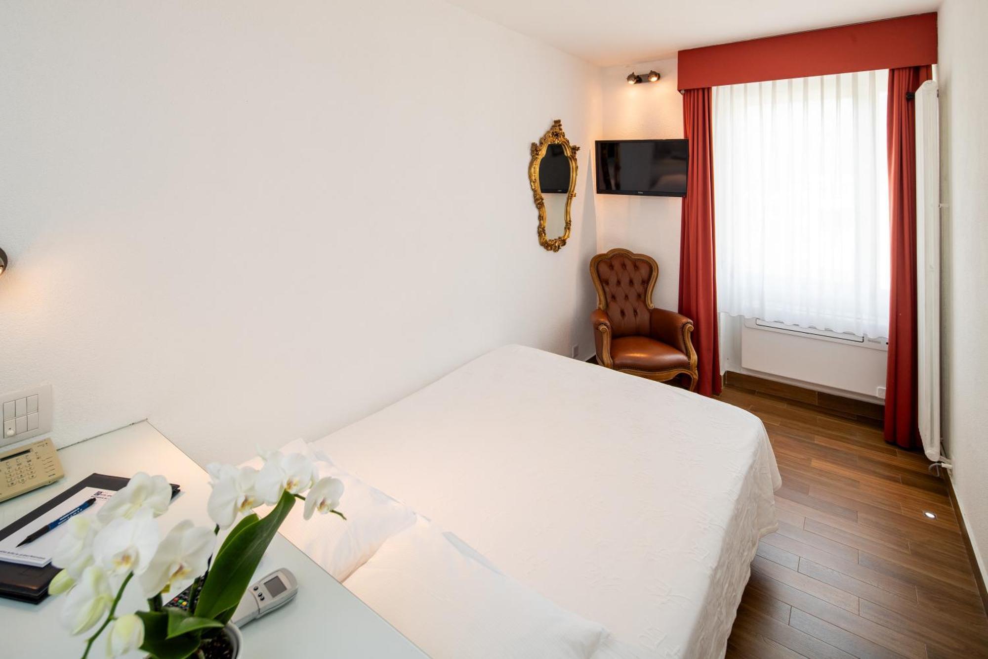 Hotel Campione Bissone Exterior foto