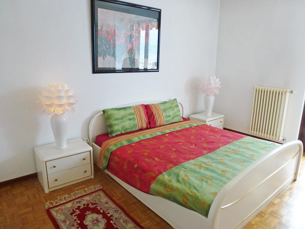 Hotel Campione Bissone Habitación foto
